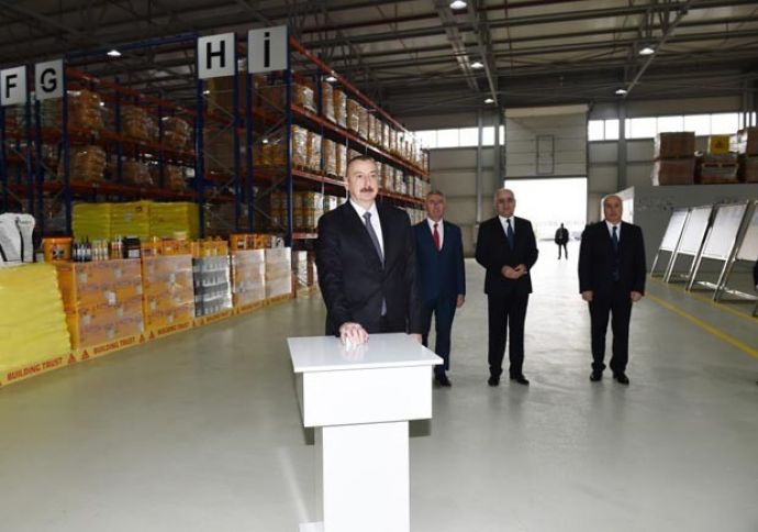 İlham Əliyev inşaat kimyəviləri zavodunu işə saldı - FOTOLAR