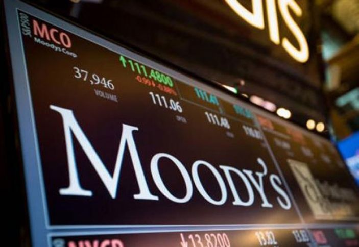 Azərbaycanın bank sektoru üzrə proqnoz “müsbət”ə dəyişdi