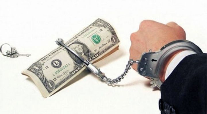 Bank sədri: Onlara bankdan pay verib xarici borcdan xeyli xilas olduq