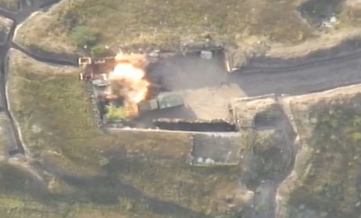Azərbaycan düşmənin dayaq məntəqəsinə zərbə endirib - VİDEO