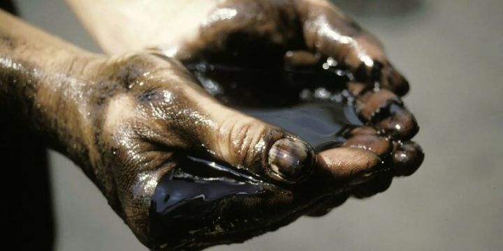 Dünya bazarında neftin qiyməti dolların ucuzlaşması fonunda yüksəlib