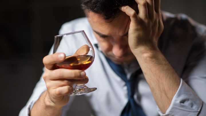 AQTA şadlıq sarayında saxta alkoqollu içkilər aşkarlayıb