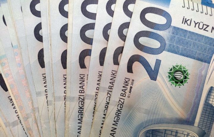 Dövlət büdcəsində 3,8 milyard manatlıq artıqlıq yaranıb