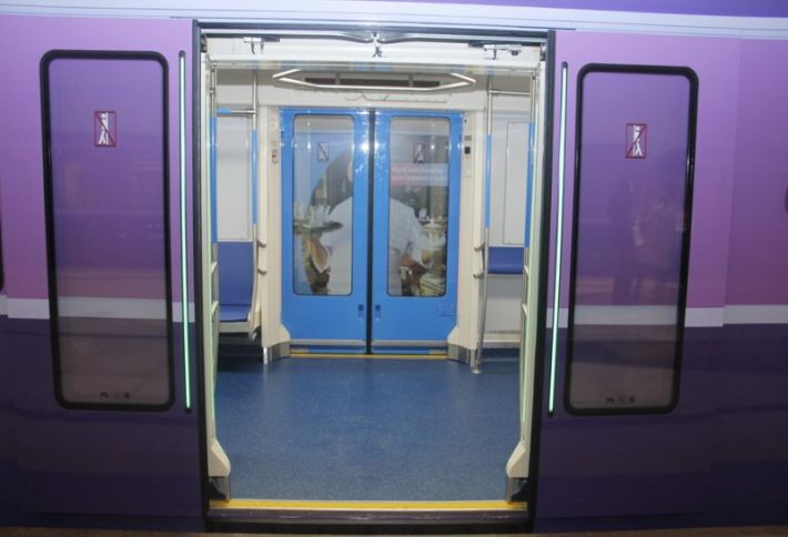 Daha bir yeni qatar xəttə buraxıldı