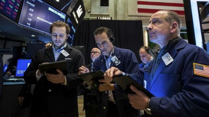 Qlobal bazarlar nəfəsini tutdu