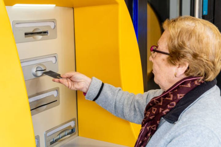 3 və daha çox uşağı olan ailələrin 5 il tez pensiyaya çıxması təklif edildi