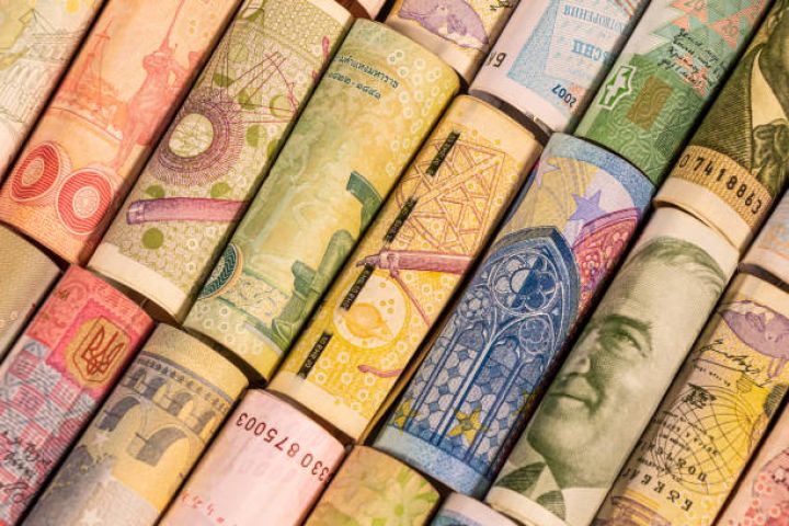 Rəsmi məzənnələr açıqlandı