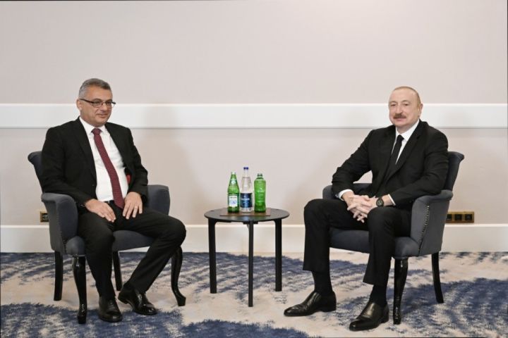 İlham Əliyev Şimali Kipr Prezidenti ilə görüşüb