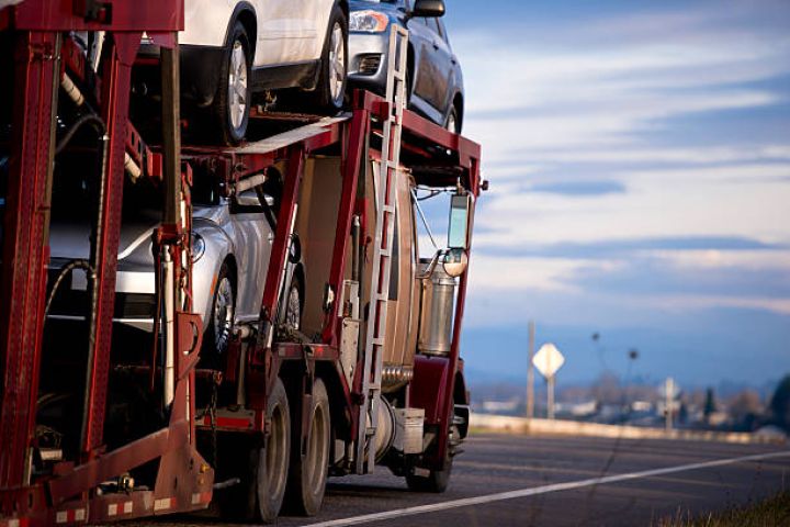 Azərbaycana avtomobil idxalı azalıb – minik avtomobillərində kəskin geriləmə