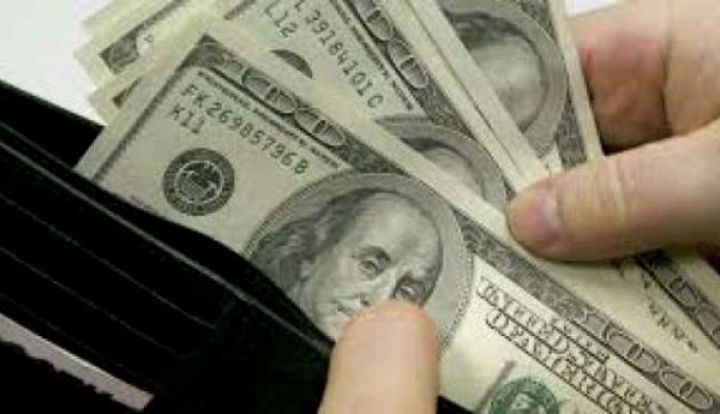 Dolları ən baha alan və ən ucuz satan banklar 