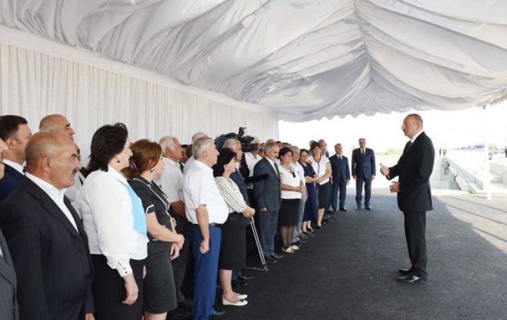 "Kəndlilər, muzdla işləyənlər yaxşı maaş almalıdır"