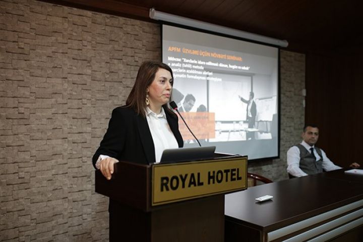 APFM üzvlərini maarifləndirir