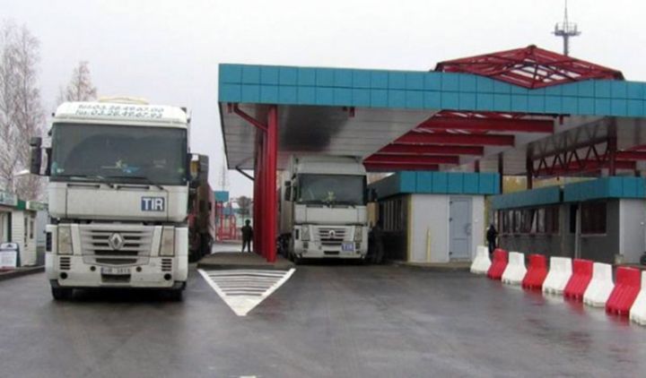 Azərbaycanın xarici ticarət əməliyyatlarının həcmi 8 milyard dollara yaxın azalıb