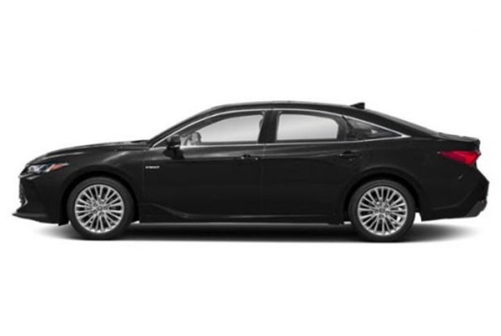 Bakı Dövlət Universiteti lüks avtomobil aldı