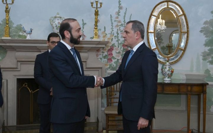 Sabah Bayramov və Mirzoyanla görüşəcək
