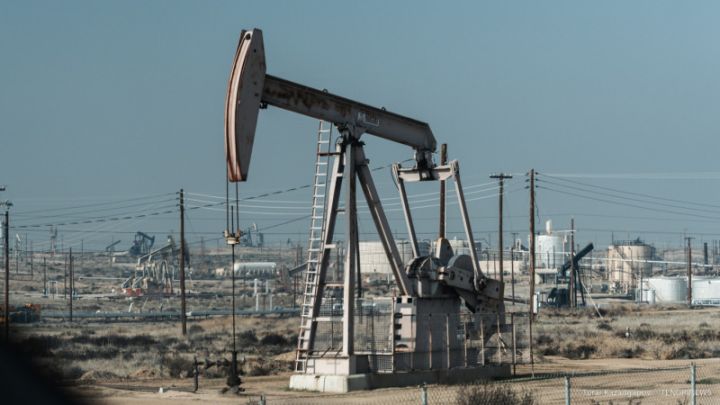 Ekspertlər 2024-də neftin orta qiymətinin neçə dollar olacağını gözlədiklərini açıqlayıblar