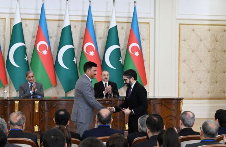 Azərbaycan və Pakistan şirkətləri sənədlər mübadilə etdilər