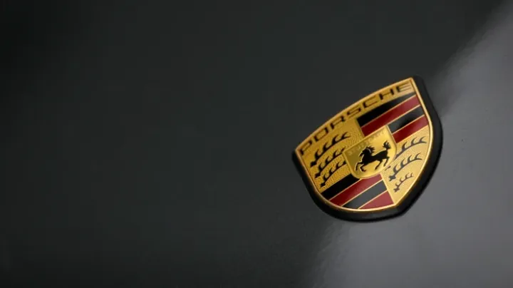 Otomotiv nəhəngindən mühüm qərar: "Porsche" şirkəti "Bugatti" və "Rimac"dakı paylarını satır